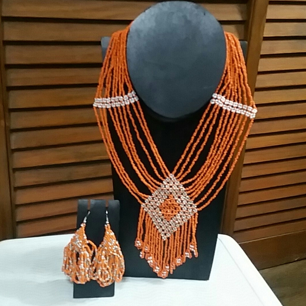 Necklace and Earrings Set.
